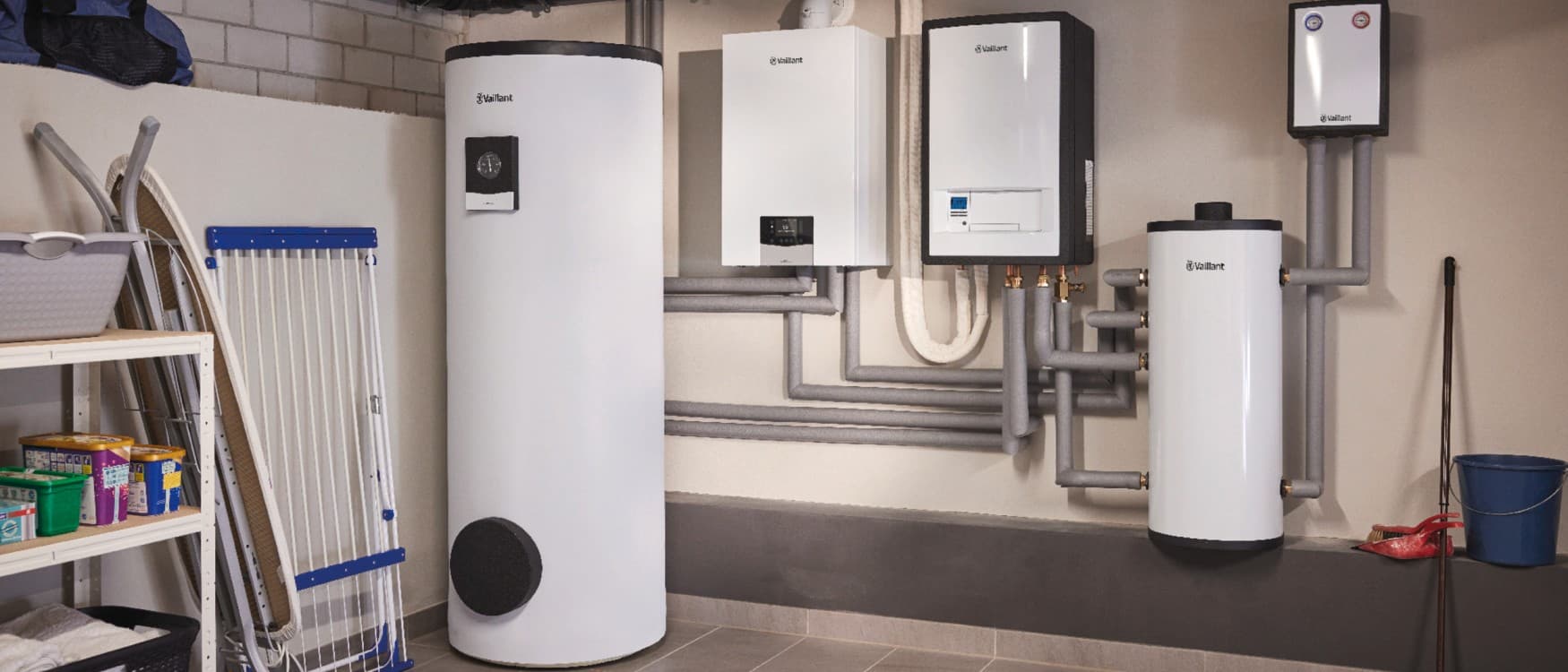 Et Vaillant hybridsystem med gasopvarmning og varmelager.